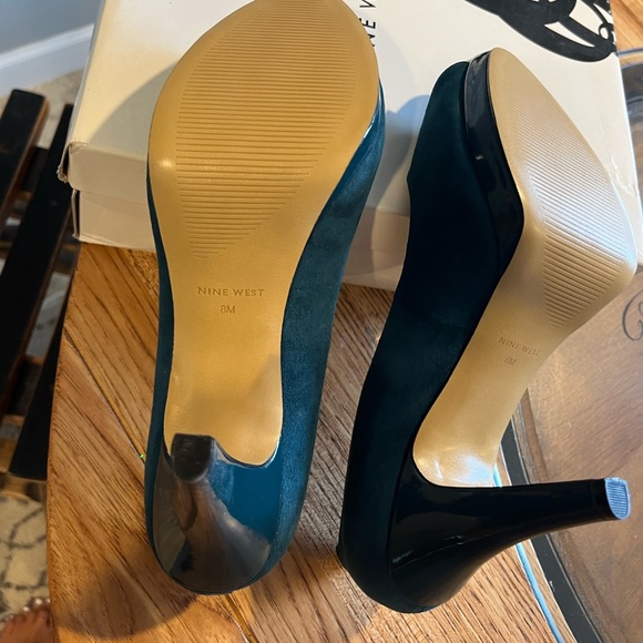 Nine West Green Suede dress Heels MINT Condition!!!- Size 8 - Picture 12 of 14